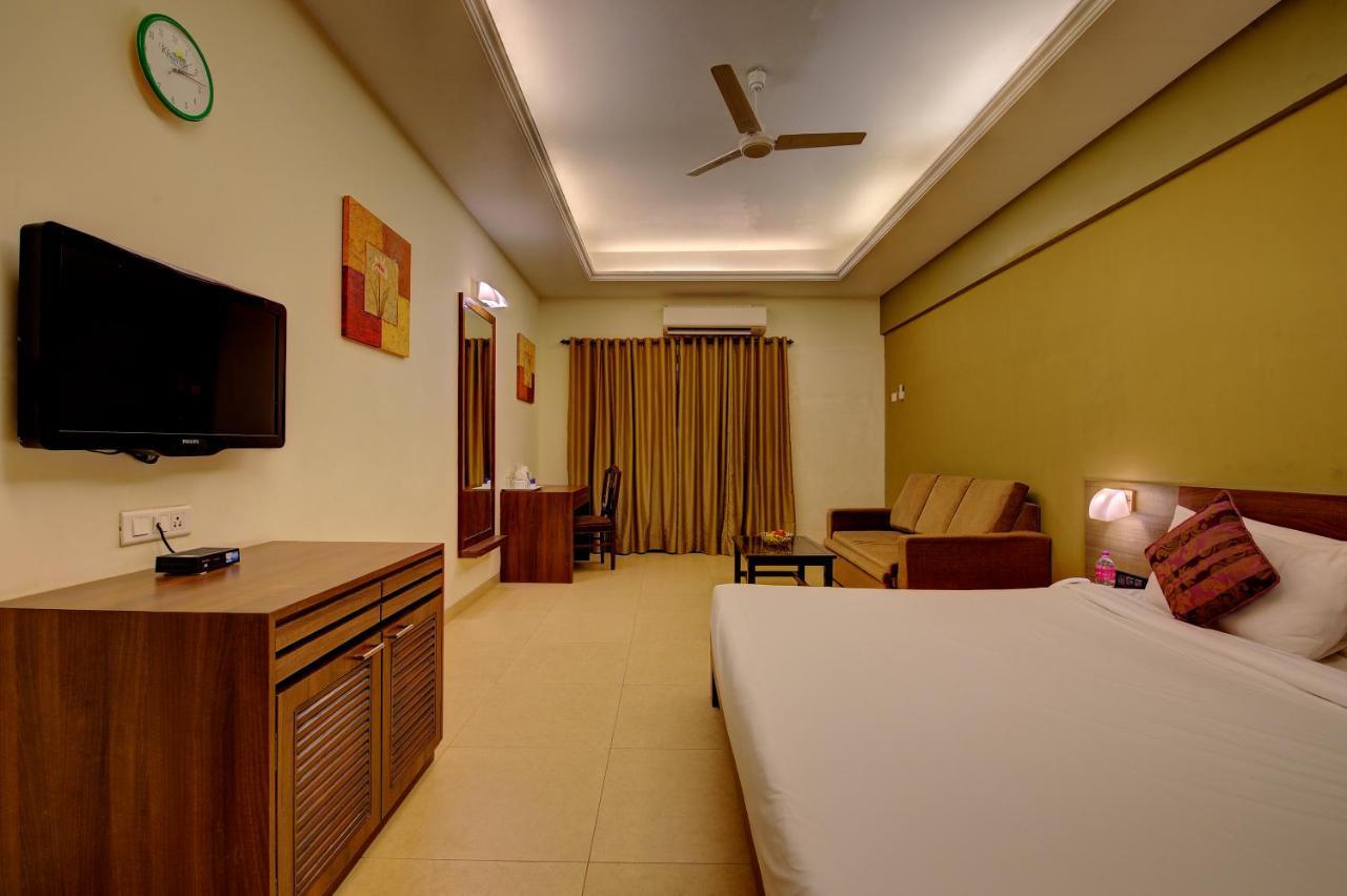 Khanvel Resort Силваса Екстериор снимка