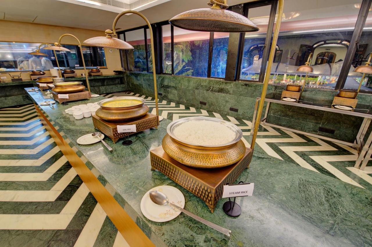 Khanvel Resort Силваса Екстериор снимка