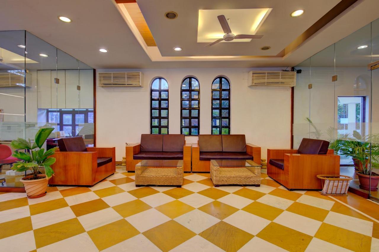 Khanvel Resort Силваса Екстериор снимка